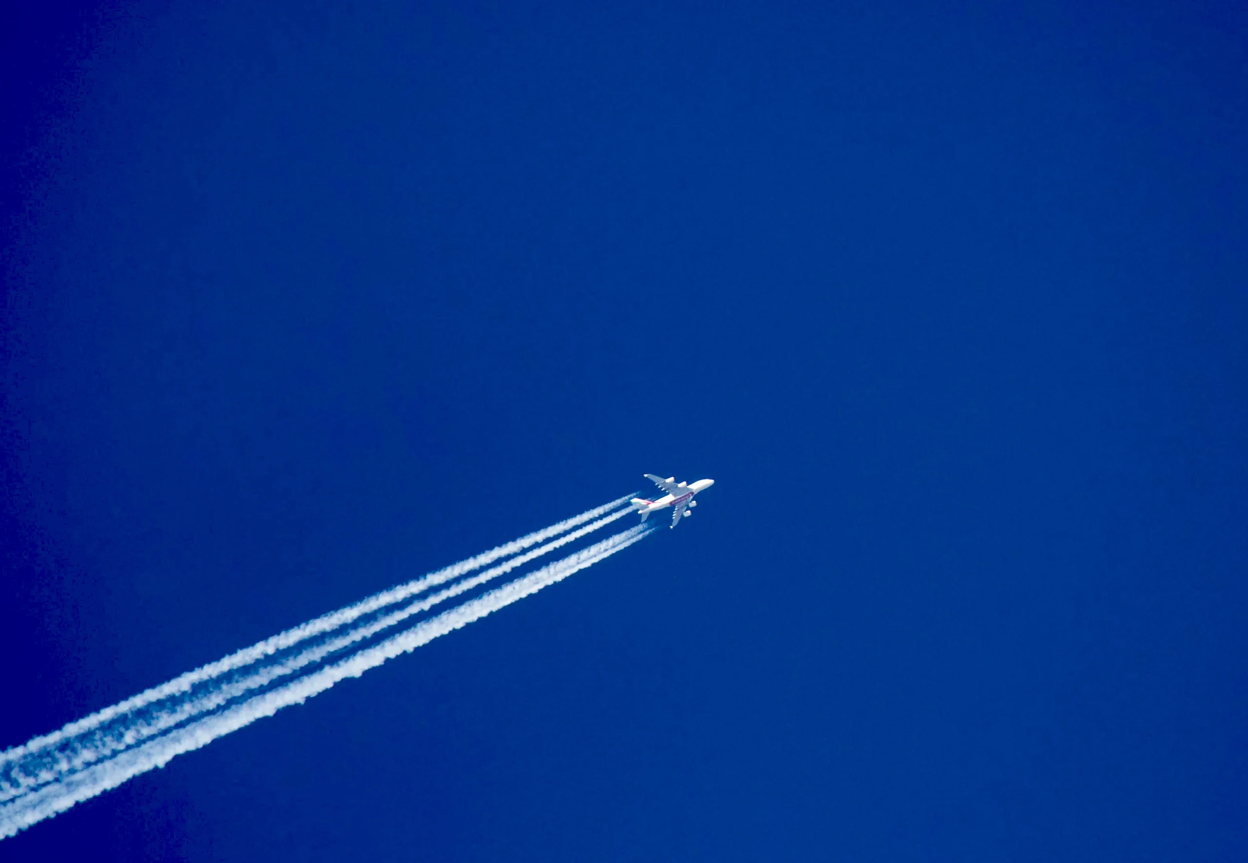 Come viaggiare in aereo con ausili elettronici